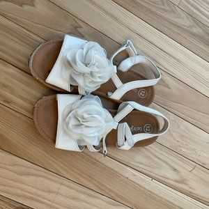 Cat and Jack white rosette sandals Toddler 12